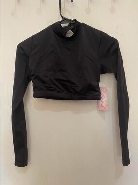 Natalie Dancewear Black Long-Sleeve Cropped Top
